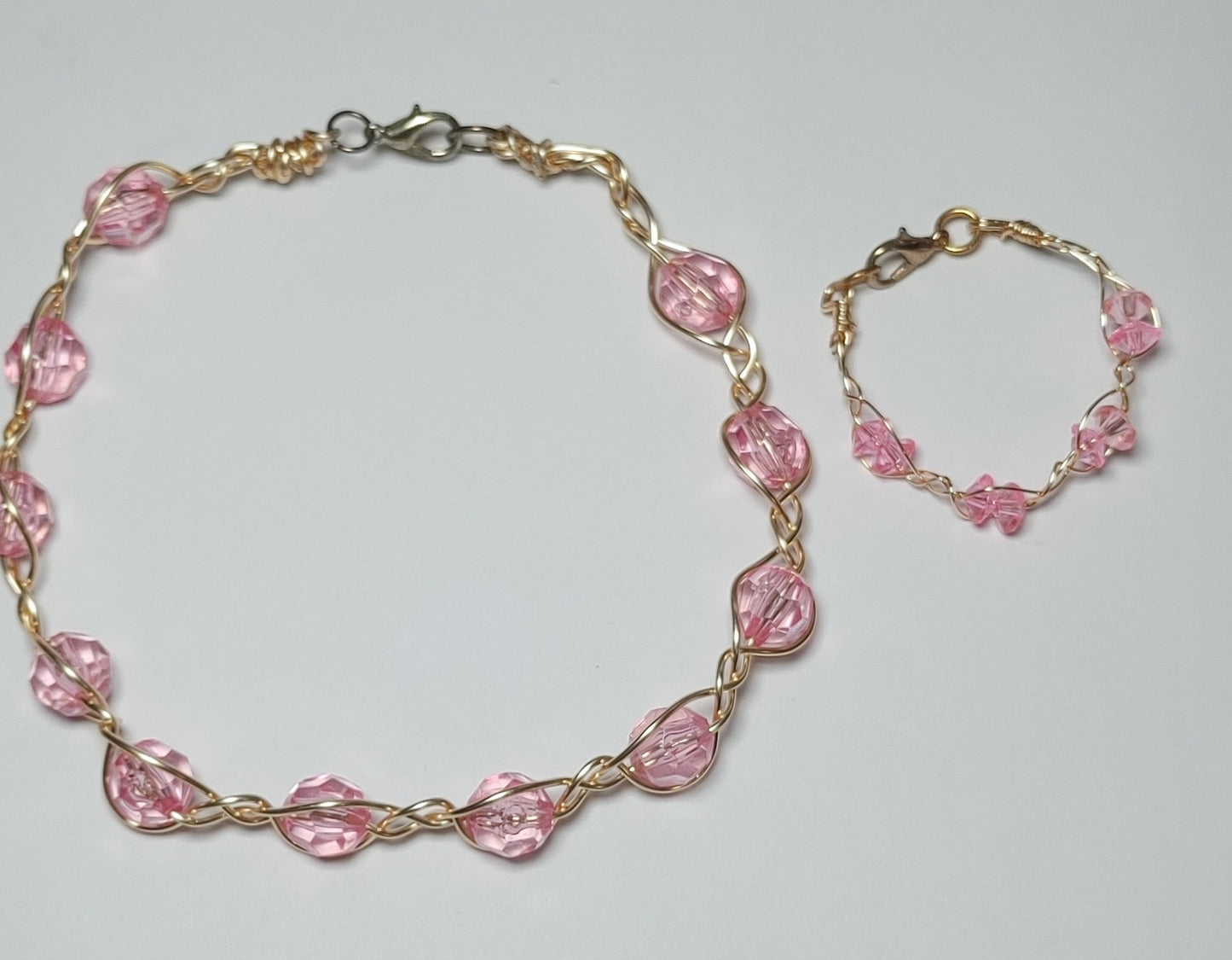 Pinky her. Jewelry set