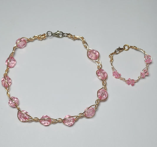 Pinky her. Jewelry set