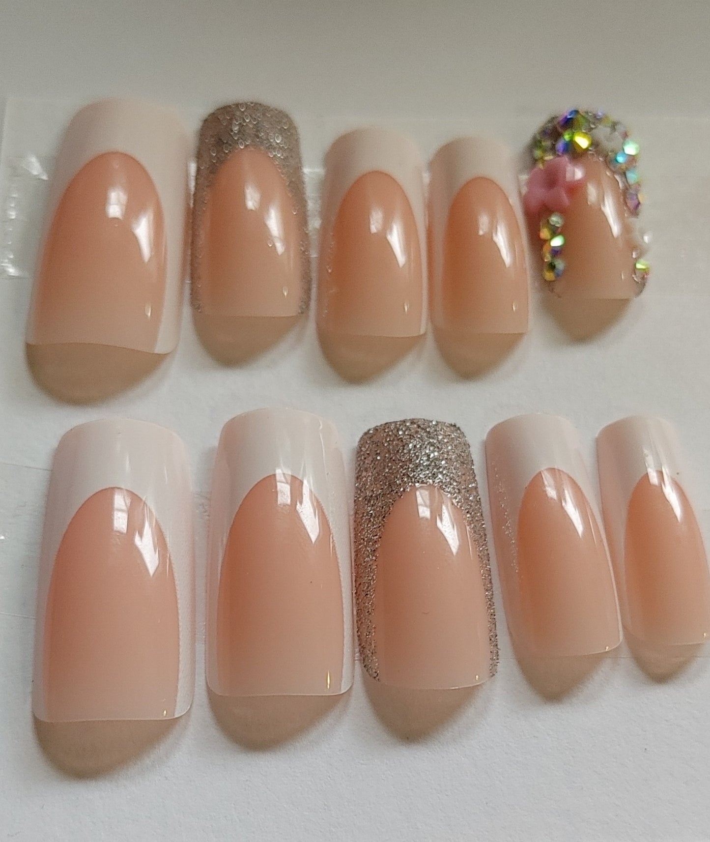 Custom press-on nails +nail kit