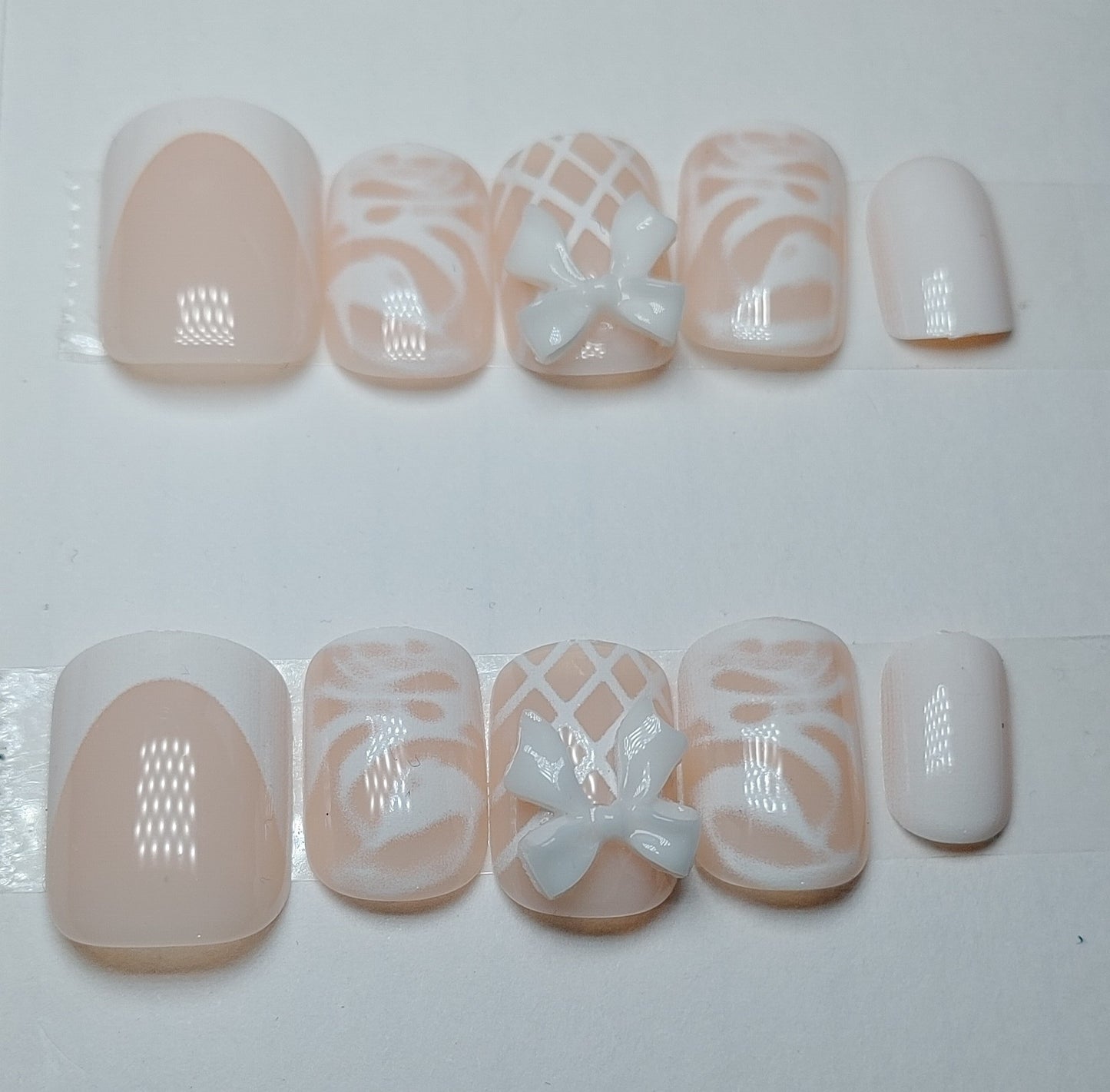 Custom bow press-on nails + nail kit