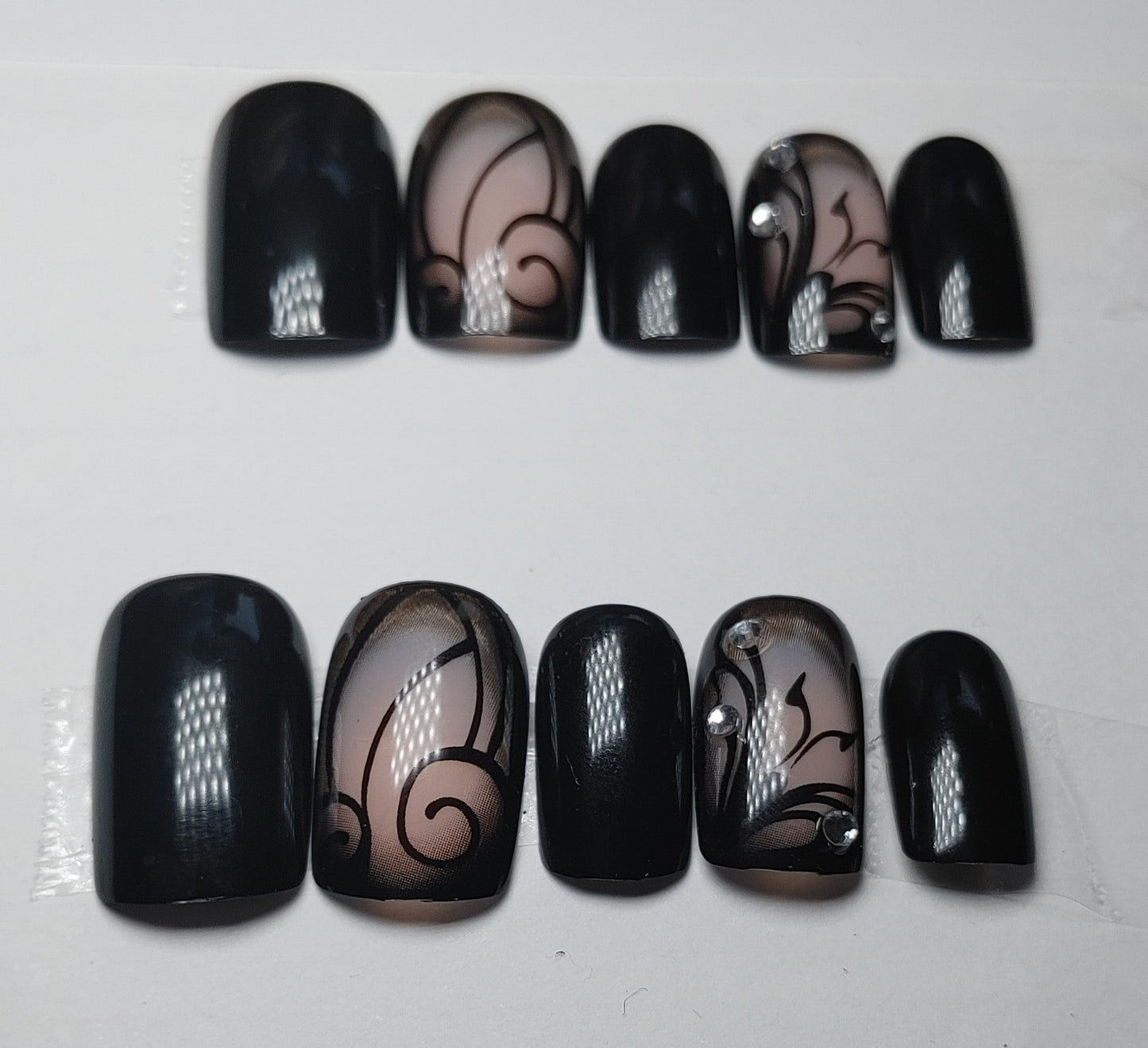 Custom press-on "short" nails + nail kits