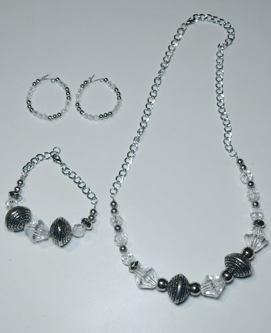 Clear and silver set