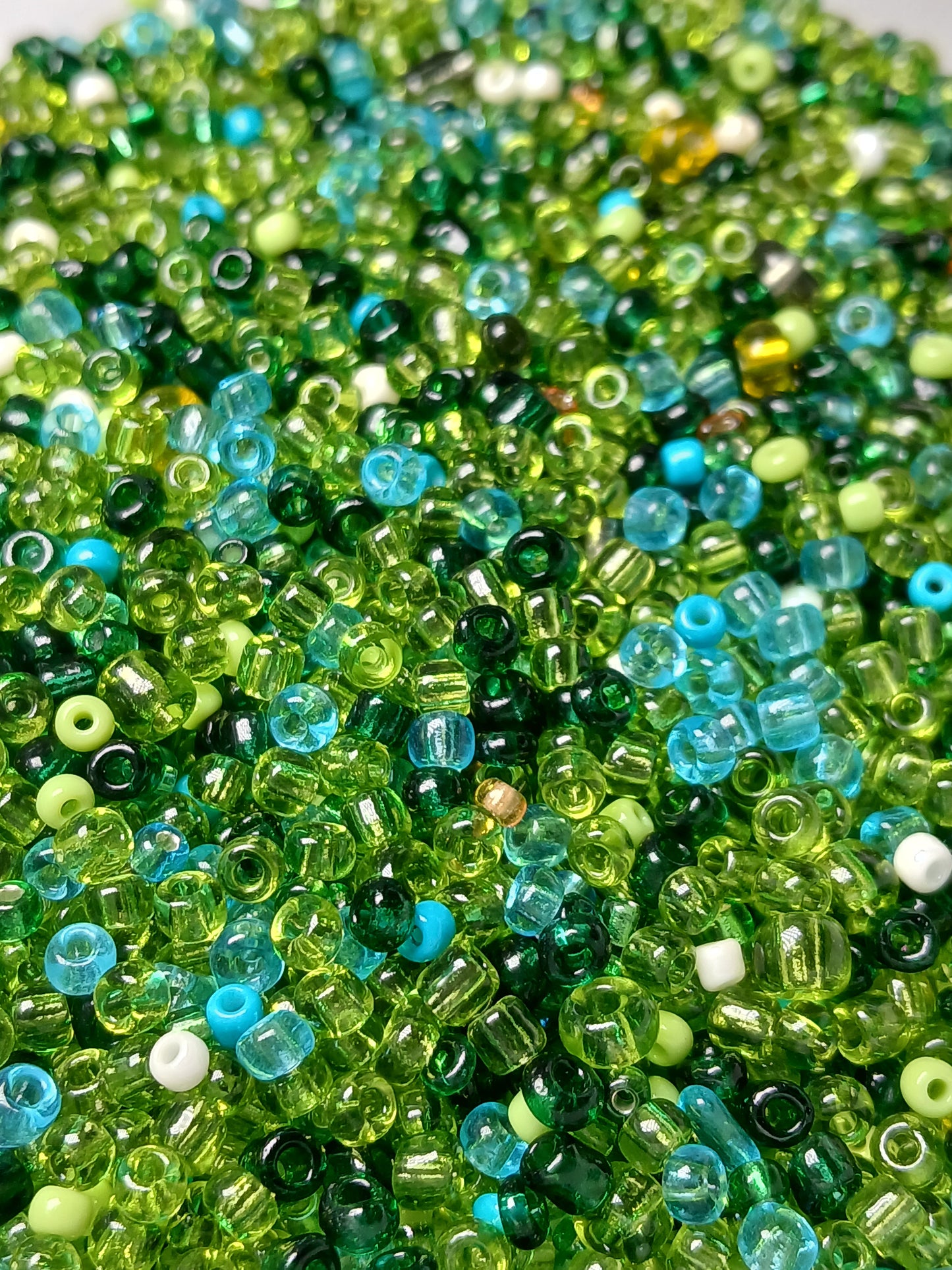 Evergreen bead mix